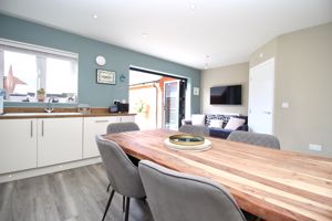 Kitchen/Diner- click for photo gallery